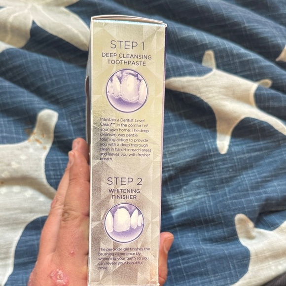 Crest 3D White Brilliance Whitening 2-Step Kit - Blue and White - Picture 3 of 5